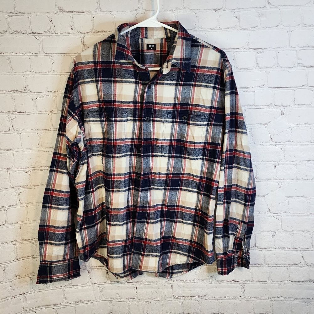 Men's Uniqlo flannel shirt, size Medium